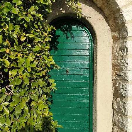 In The Green, Extraordinary Silent Position, Great View Holiday home Garda (Verona)