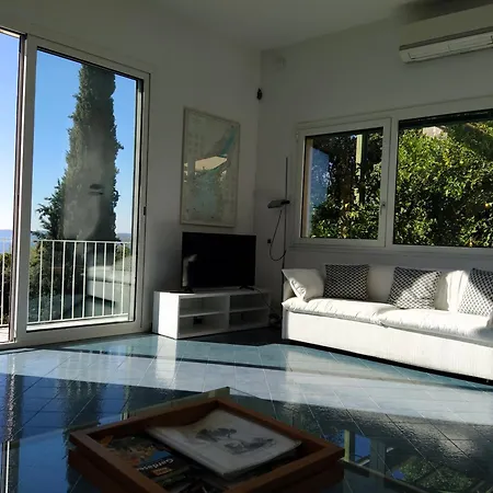 Holiday home In The Green, Extraordinary Silent Position, Great View *